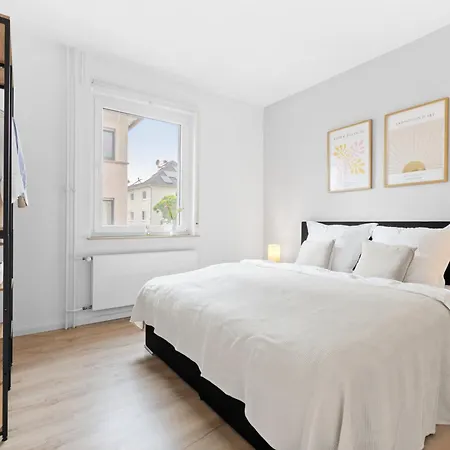 Apartament Frankfurt, Ps4, Balkon, 6p *