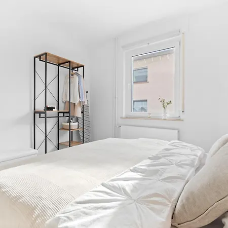 Frankfurt, Ps4, Balkon, 6p Apartament Mühlheim