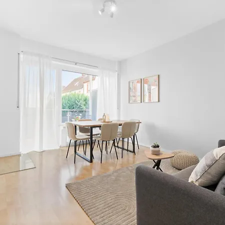 Apartament Frankfurt, Ps4, Balkon, 6p Mühlheim